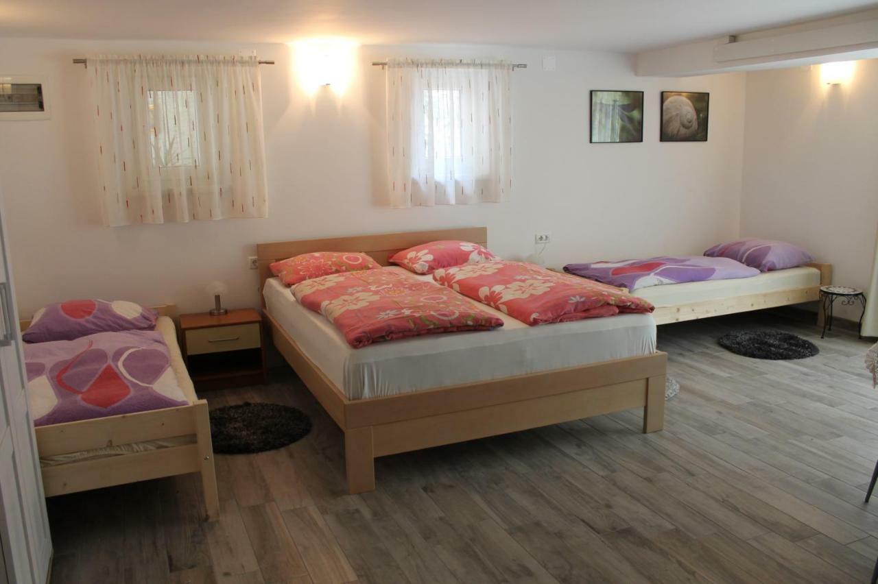 Rooms Jurca Postojna Exterior foto